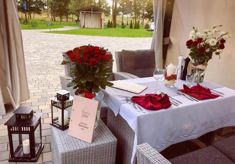 ホテル & Spa  Kasztel Uniejów