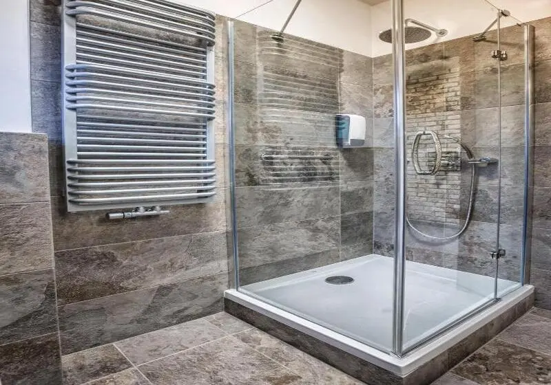 ホテル & Spa  Kasztel Uniejów