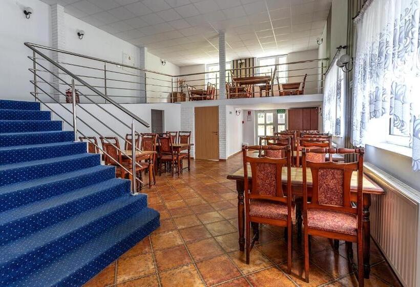 בית מלון כפרי Zamek