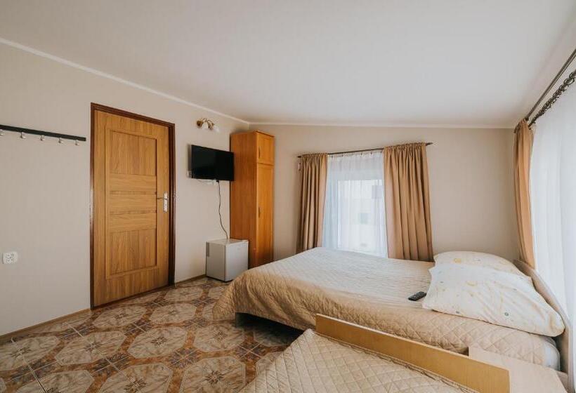 ペンション Willa Tina