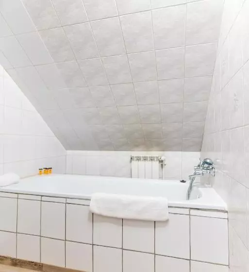 Pirat Hotel & Spa Hotel Z Basenem