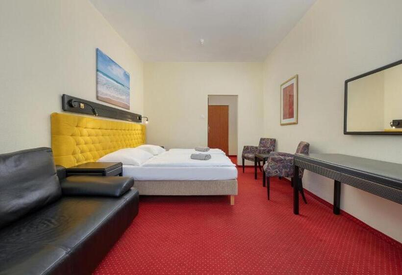 리조트 Gryf Ośrodek Międzywodzie