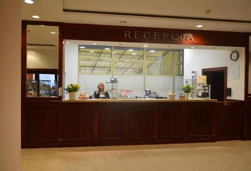 リゾートホテル Termy Pałacowe