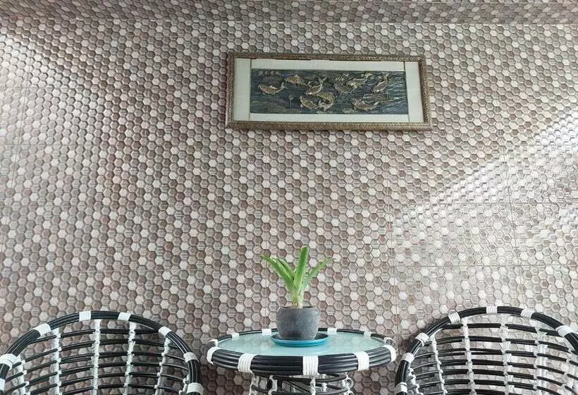 ユースホステル Apartelle Near Philippine Arena