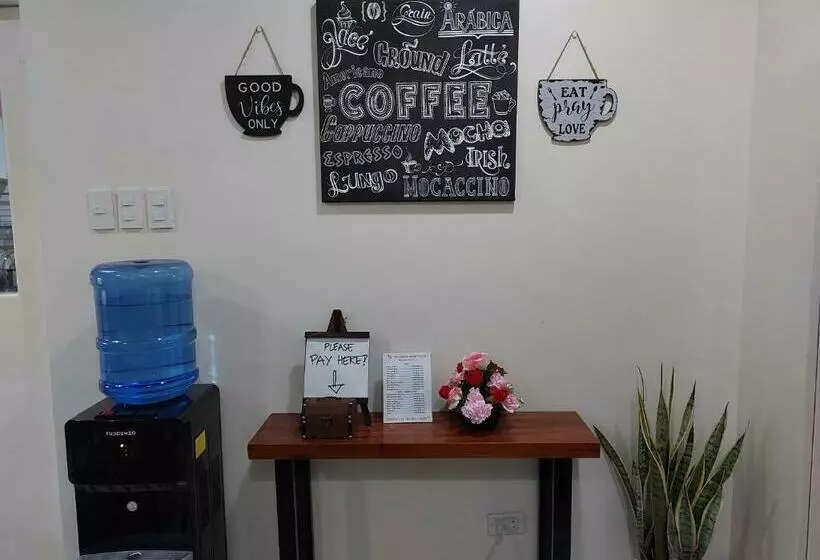 ユースホステル Apartelle Near Philippine Arena