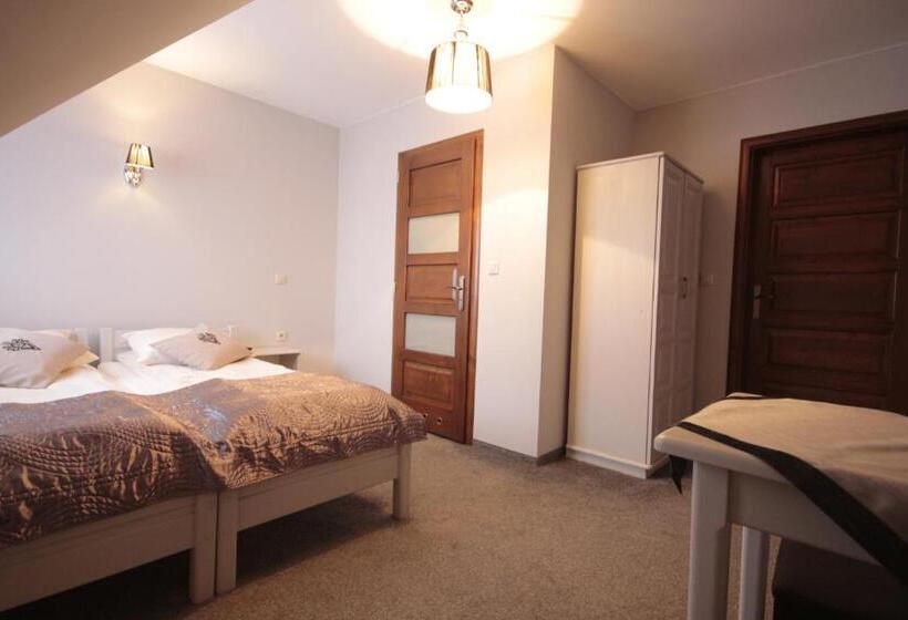 Aamiaismajoitus (B&B) Dom Wypoczynkowy U Czerników