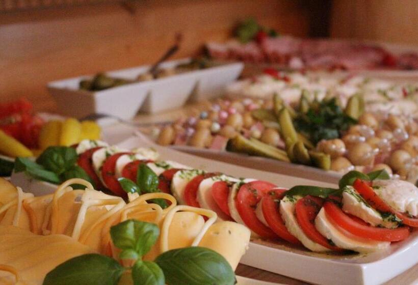 Aamiaismajoitus (B&B) Dom Wypoczynkowy U Czerników