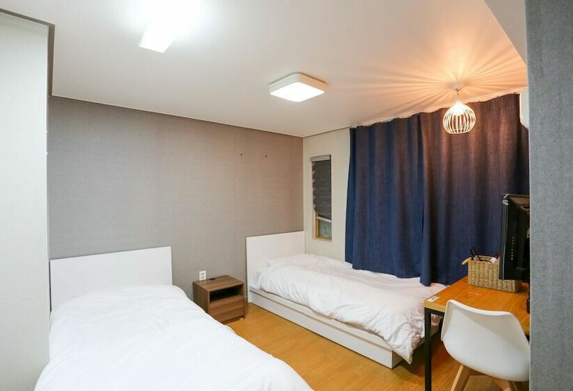 Hotel Cave Myeongdong