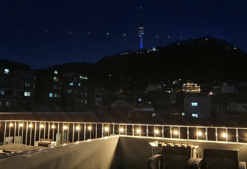 Hotel Cave Myeongdong