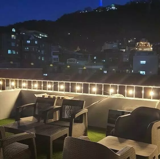 هتل Cave Myeongdong