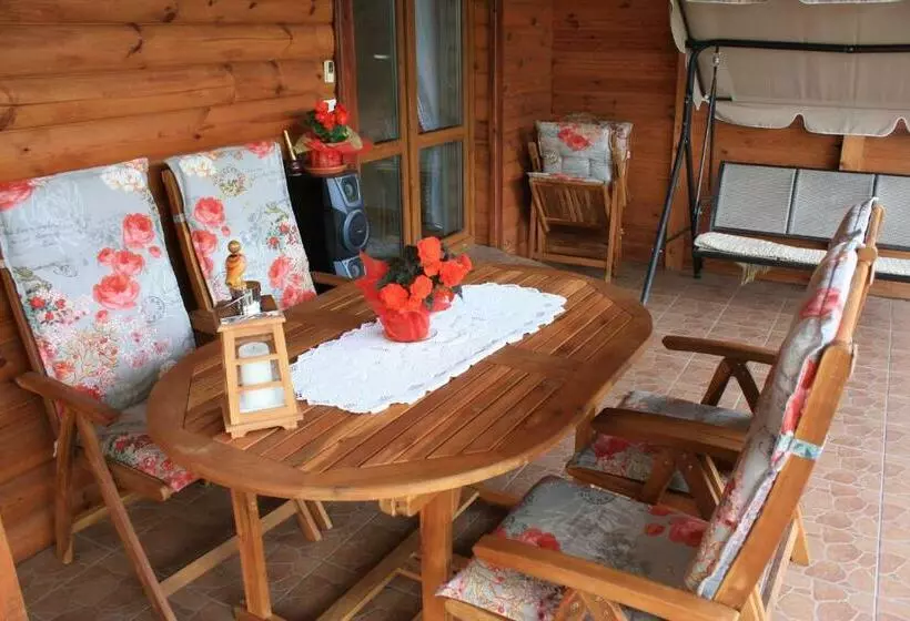 Hotelli Kama Pokoje Gościnne