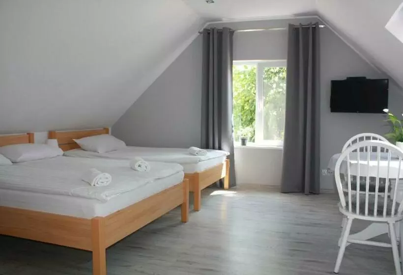 Hotelli Kama Pokoje Gościnne