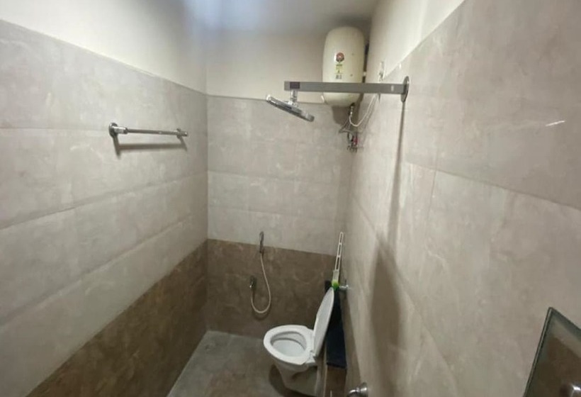 בית מלון כפרי Lebanon Inn