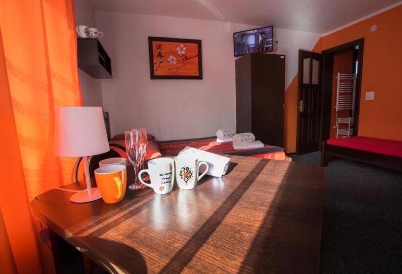 Hotel Pokoje I Apartamenty U Sabiny Apartament I Domek Z Jacuzzi Na Wyłączność Pozostałe Pokoje Bez Ja