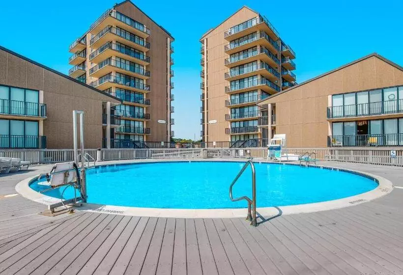 Hotelli Sea Colony  14001 Tall Pines