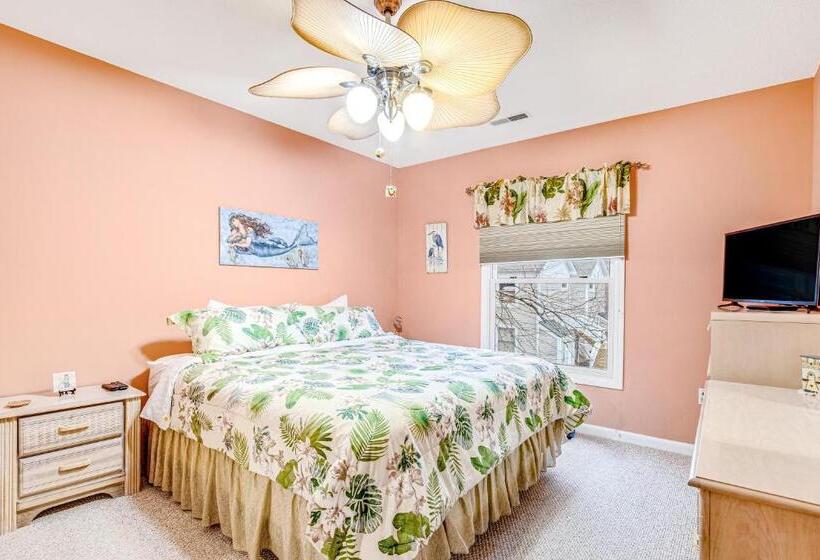 هتل Sea Colony  14001 Tall Pines