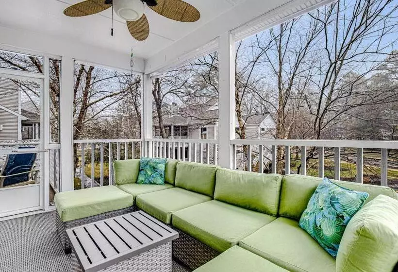 Hotelli Sea Colony  14001 Tall Pines