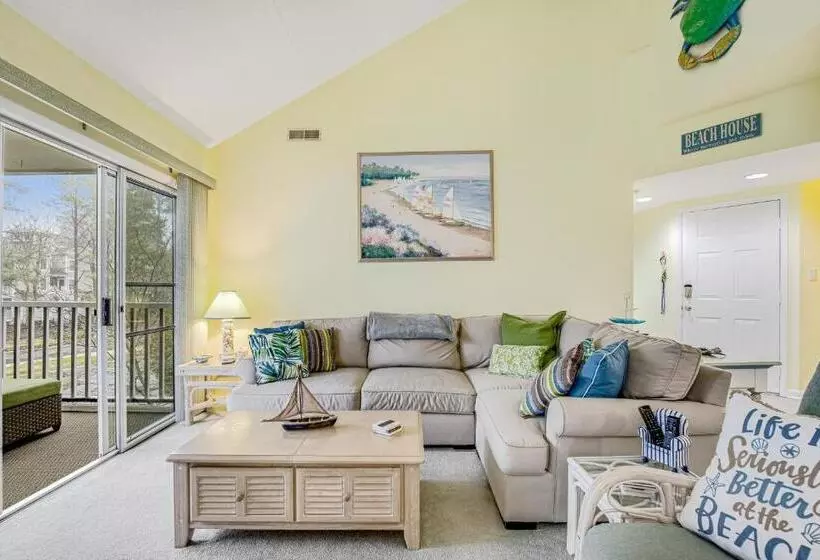 Hotelli Sea Colony  14001 Tall Pines