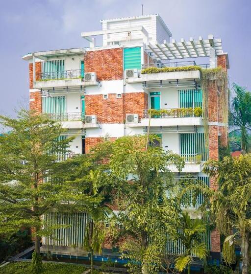 Shaira Garden Hotel & Resorts