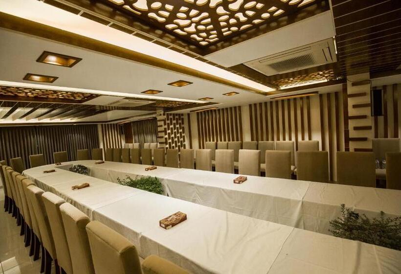 Shaira Garden Hotel & Resorts