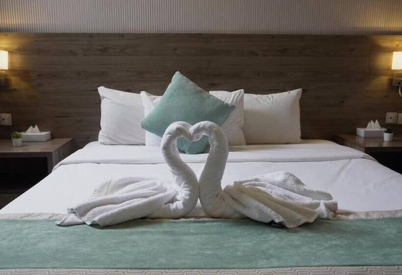 ホテル Tu Jardin Al Marwa