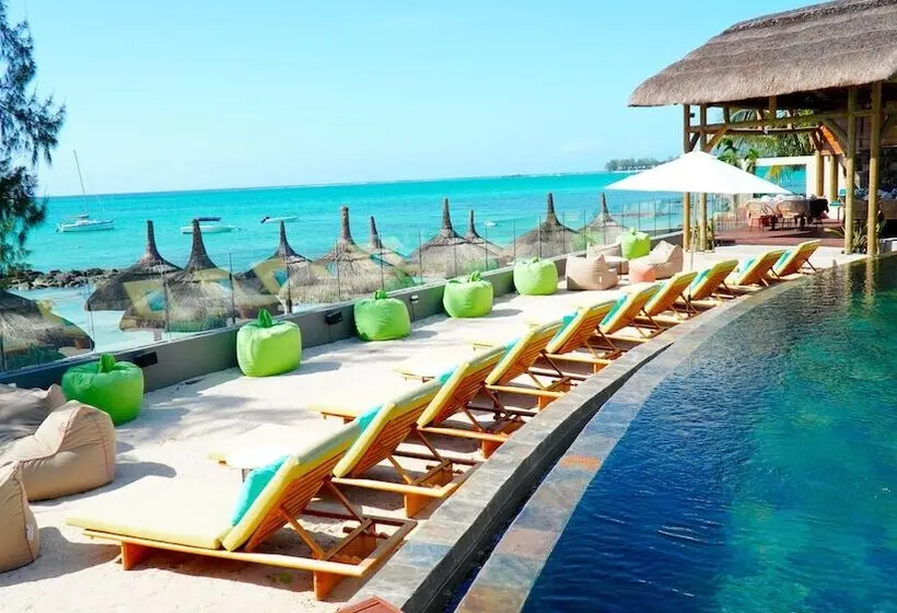 هتل Wonders Beach Boutique