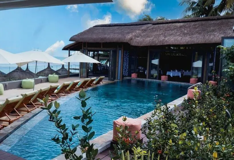 هتل Wonders Beach Boutique
