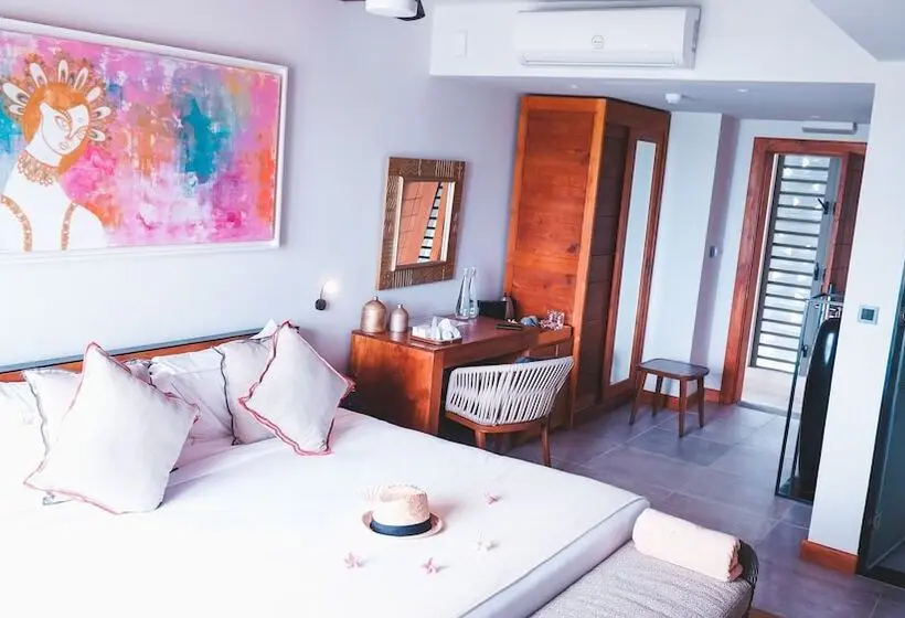 هتل Wonders Beach Boutique