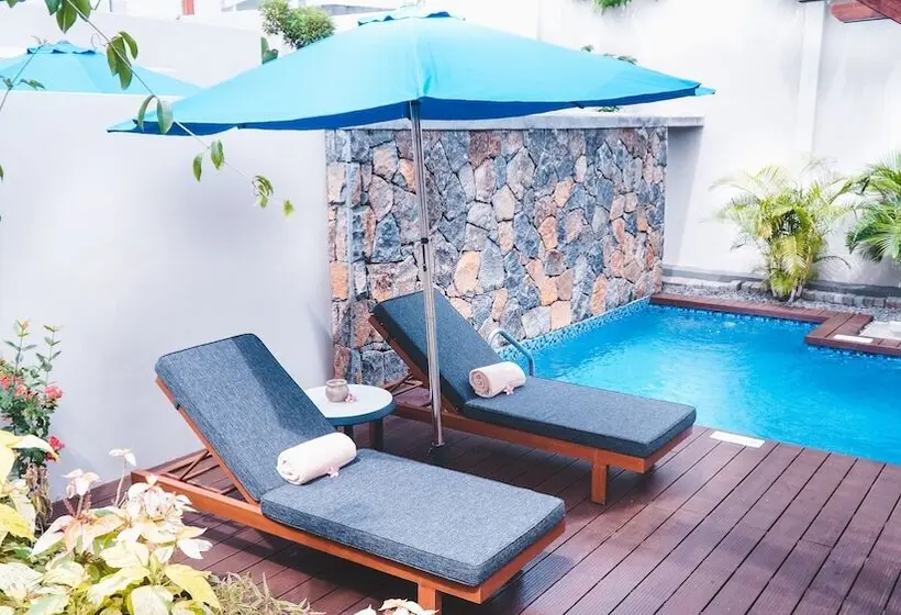 هتل Wonders Beach Boutique