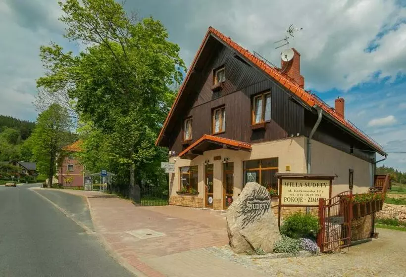 ペンション Willa Sudety