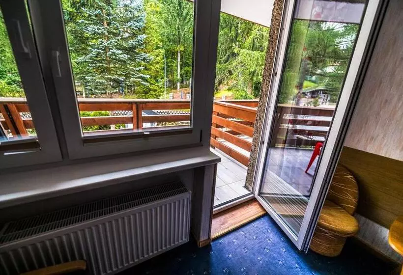 ペンション Willa świerkowa