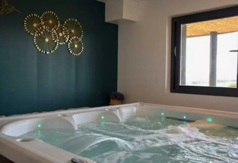 Aamiaismajoitus (B&B) L échappée Bretonne