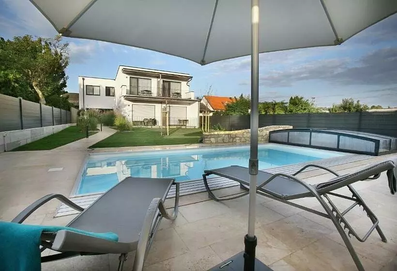 Aamiaismajoitus (B&B) Schlafgut Fam Steurer