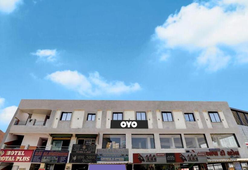 Flagship Hotel Royal Plus