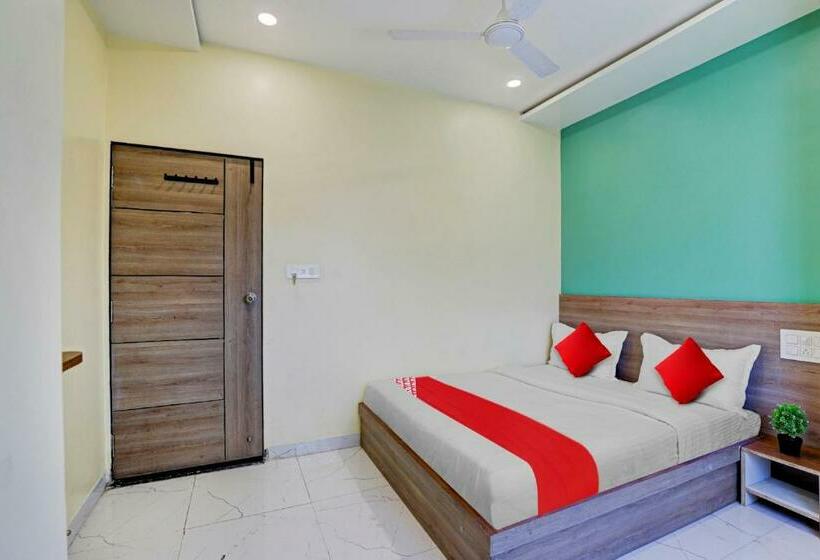 Flagship Hotel Royal Plus