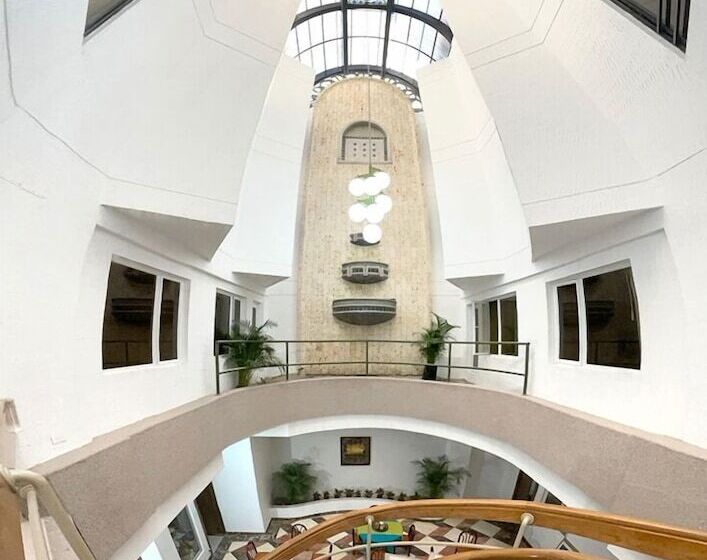 בית מלון כפרי Prado 72 Inn