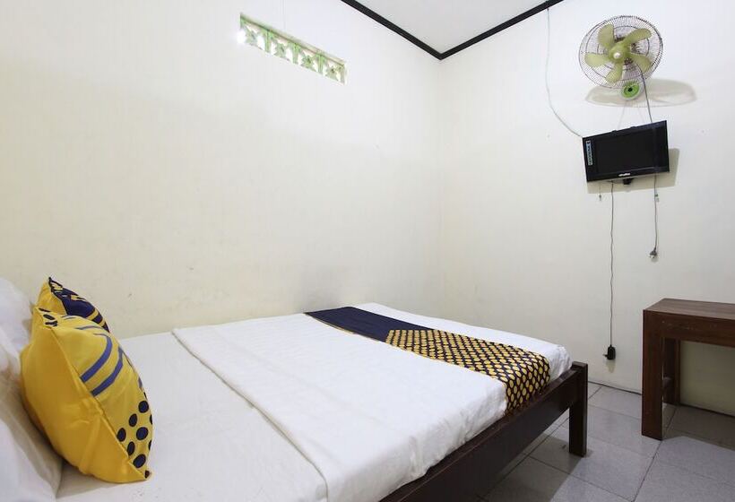 Hotel Spot On 92231 Penginapan Tanjung Alang Syariah