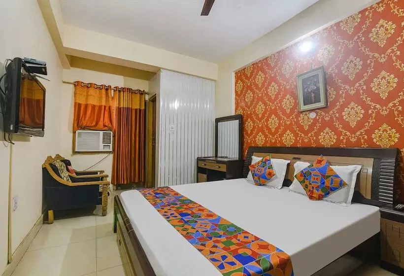 ペンション Fabhotel Maadhavam Residence