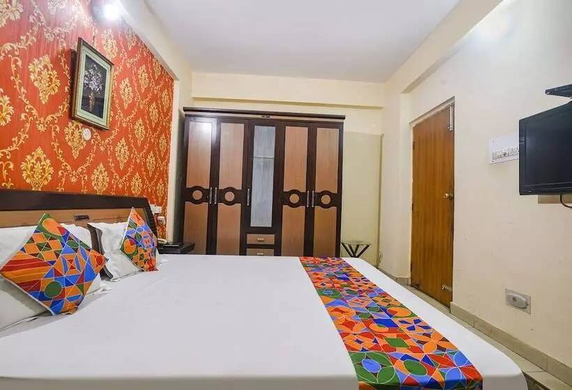 ペンション Fabhotel Maadhavam Residence