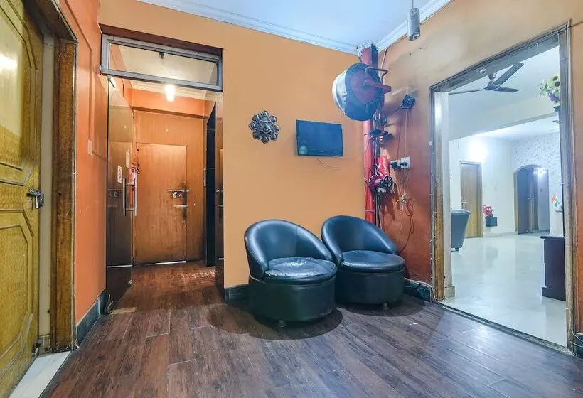 ペンション Fabhotel Maadhavam Residence