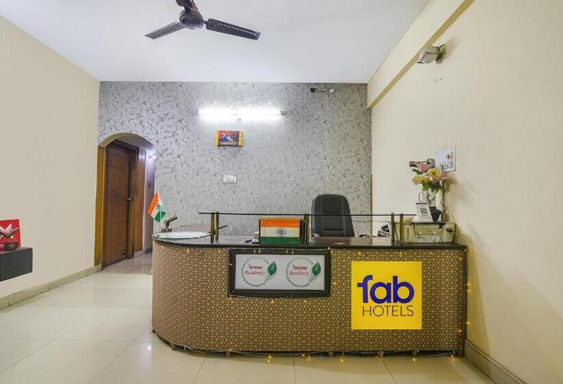 ペンション Fabhotel Maadhavam Residence