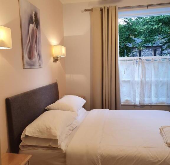 膳宿费 Midway Guest House