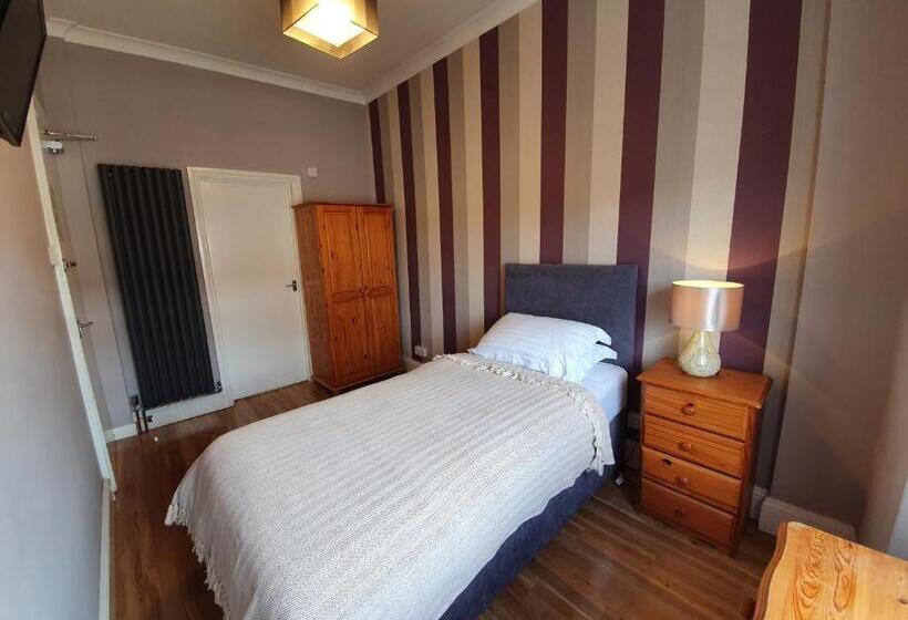 Пансион Midway Guest House