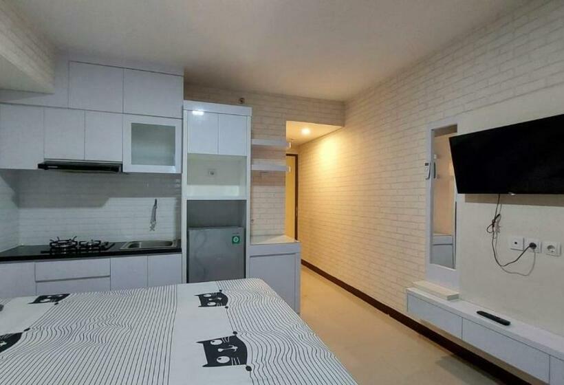 Comfortable Room By Hhh Property