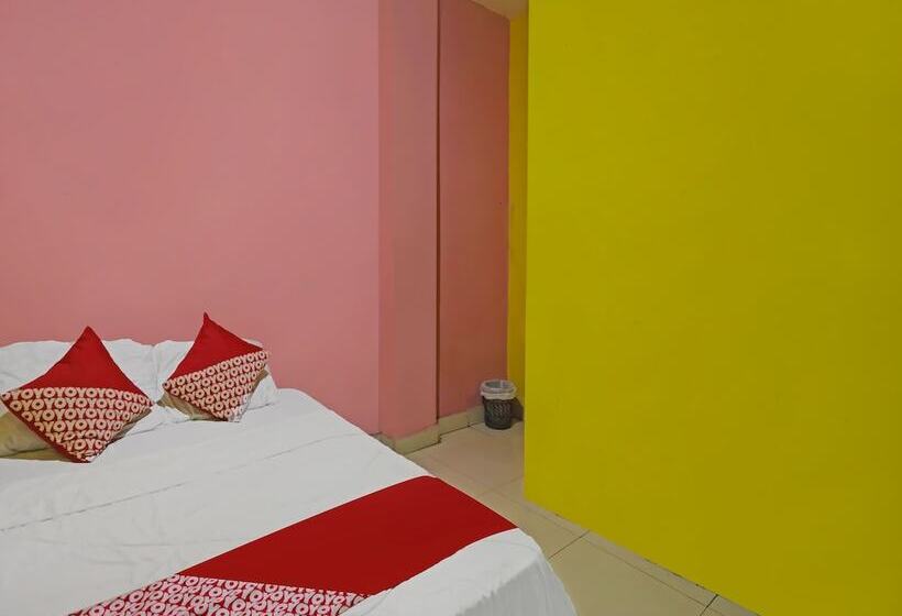هتل Oyo 92195 Pelangi House 789 Syariah