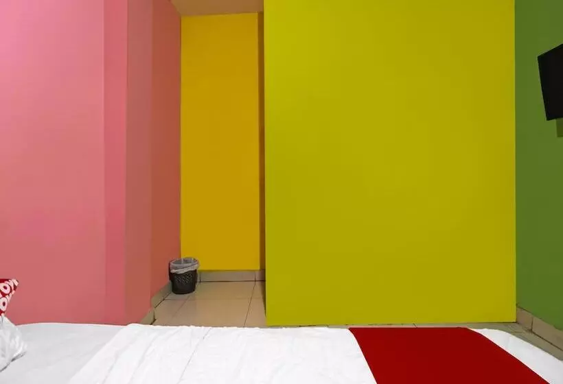 ホテル Oyo 92195 Pelangi House 789 Syariah