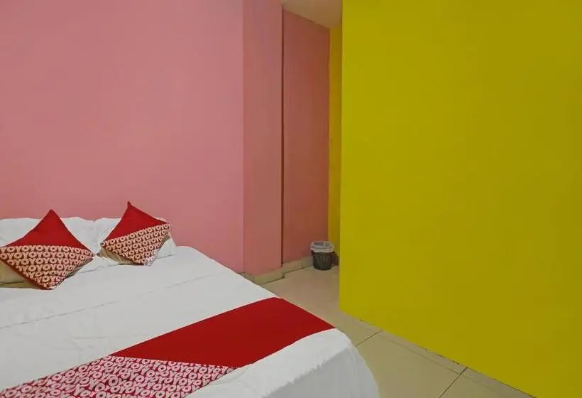 ホテル Oyo 92195 Pelangi House 789 Syariah