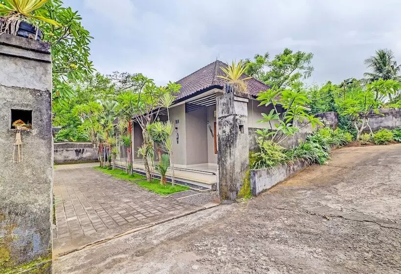 Hotelli Oyo 92203 Tata Guest House