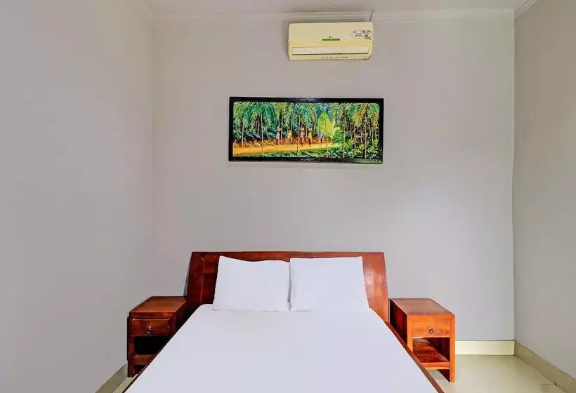 Hotelli Oyo 92203 Tata Guest House