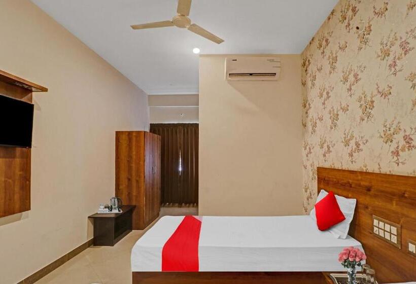 Flagship 80494 Hotel Formula 1